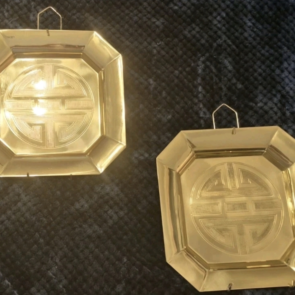 Vintage Etched Brass 2 Plate Lot with Hanging Brack